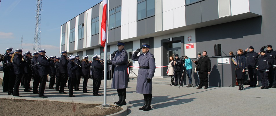 Policjanci na nowym