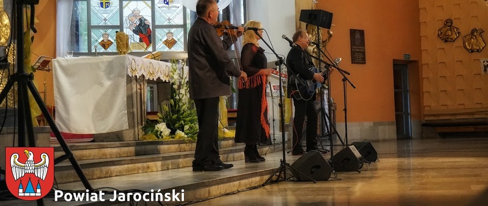 Patriotycznie w kościele o. Franciszkanów